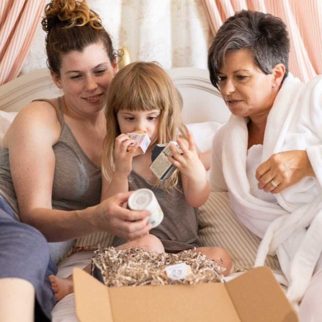 Three generations of women with sensitive skin unboxing Bubbles & Balms&