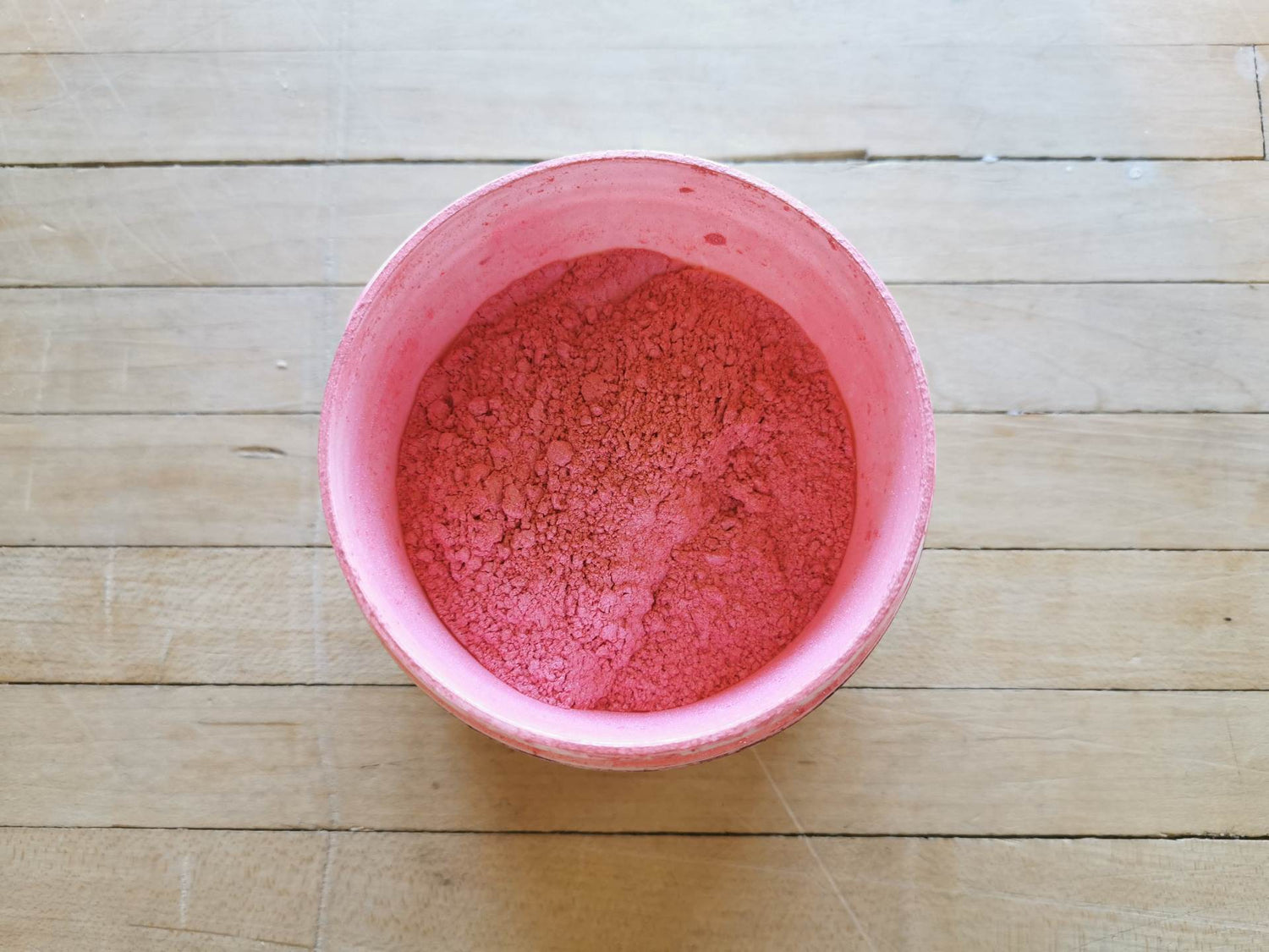 Should I be Worried About the Colourants in My Cosmetics?